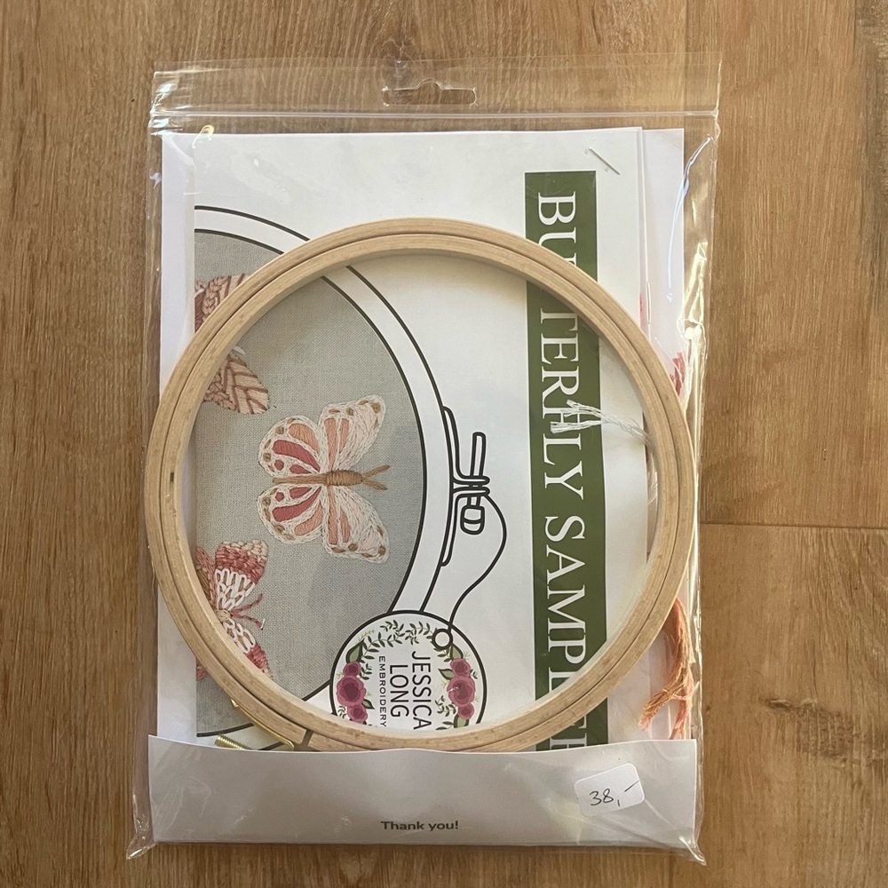 Jessica Long Butterfly Sampler Embroidery Kit - Picture 4 of 5